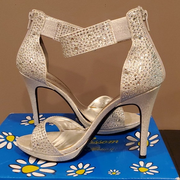 Silver & Rhinestone De Blossom 4 1/2" Heels - Picture 5 of 11